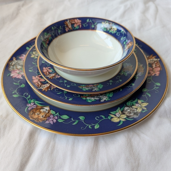 Franciscan Other - Franciscan Rafiki Blue Floral Animals Gold 4 Place Setting Pieces Discontinued